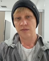 Blondeguy37