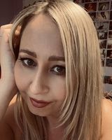 Wifeygirl84