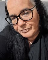 QUEENBEEZ75